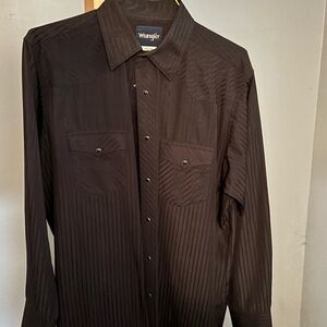 Wrangler Men's Black Button-Down Shirt